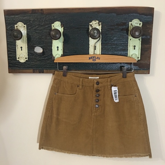 NWOT Sky and Sparrow Light Brown Corduroy Mini Skirt with Frayed Hem Size 9 - Picture 9 of 15